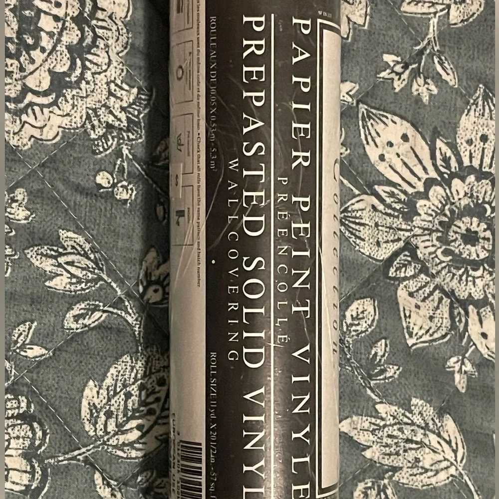 Vintage Venilla Collection Wallpaper - Green and White Stripes Set of 2 Rolls